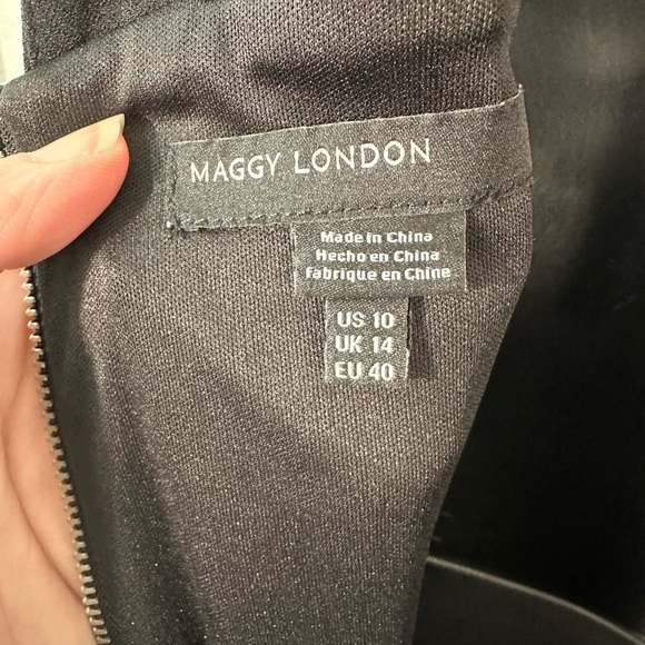 Maggy London Black Short Sleeve Pantsuit Size 10 NWT - Picture 8 of 10